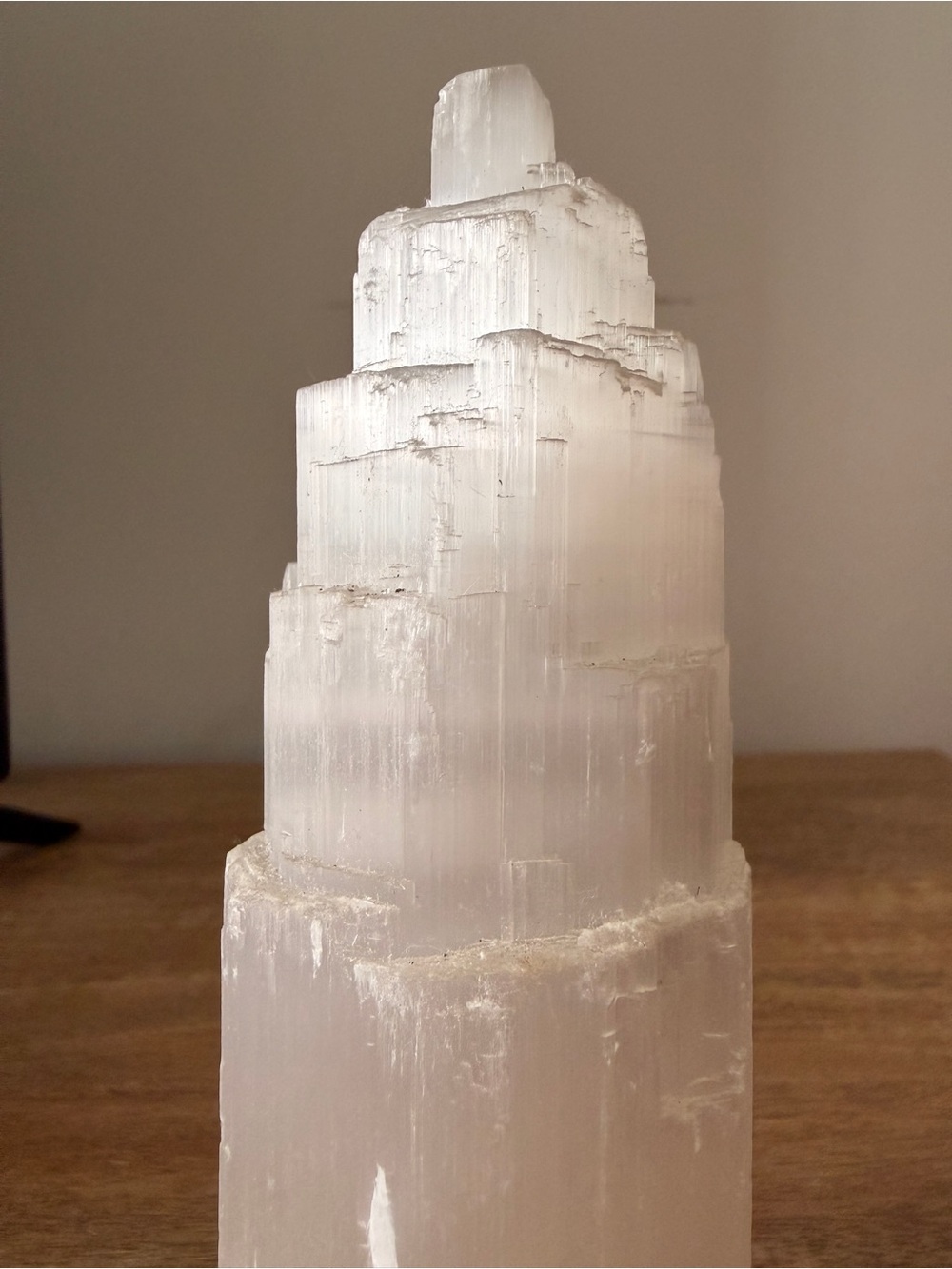 Selenite Tower - Picture 4 of 4